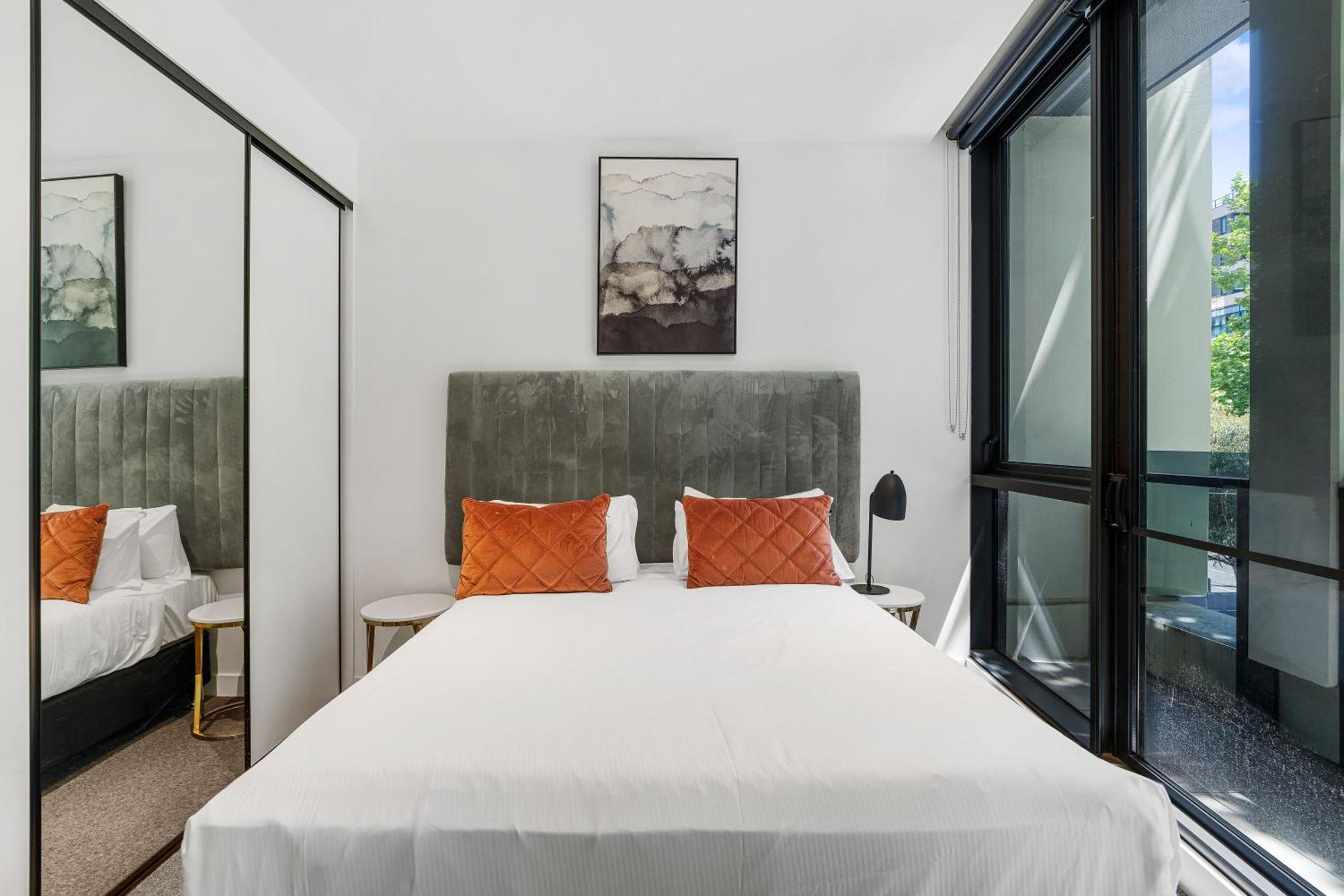 The Eminence Apartments By Cllix Melbourne Eksteriør billede