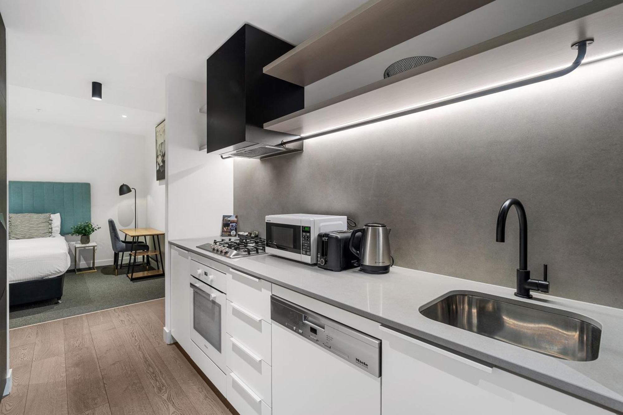 The Eminence Apartments By Cllix Melbourne Eksteriør billede